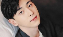 娱乐爆料君李易峰,娱乐爆料君的星光璀璨之路